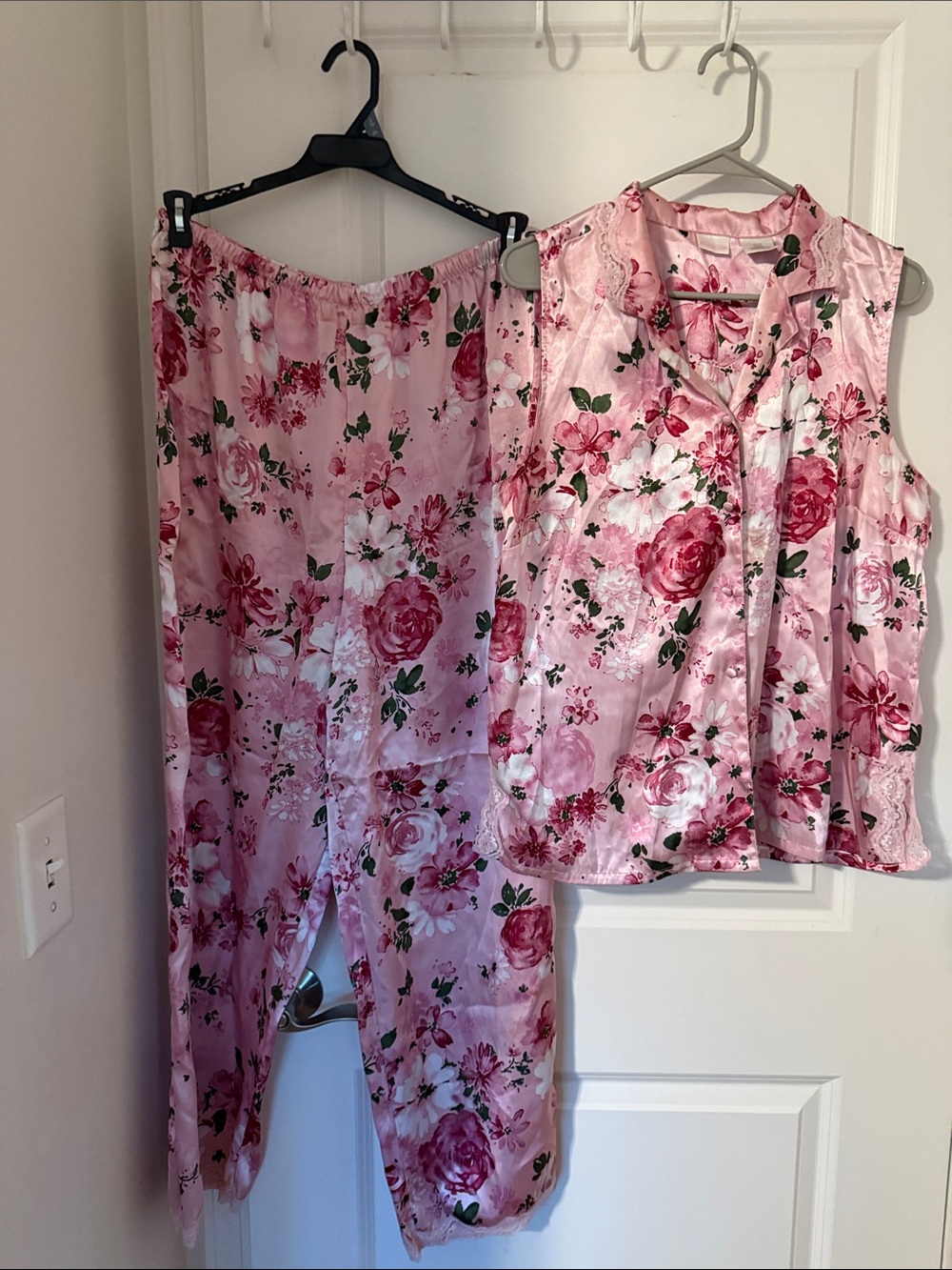Silky satin Pink Floral Pajama Set - Sleeveless Top & Pants